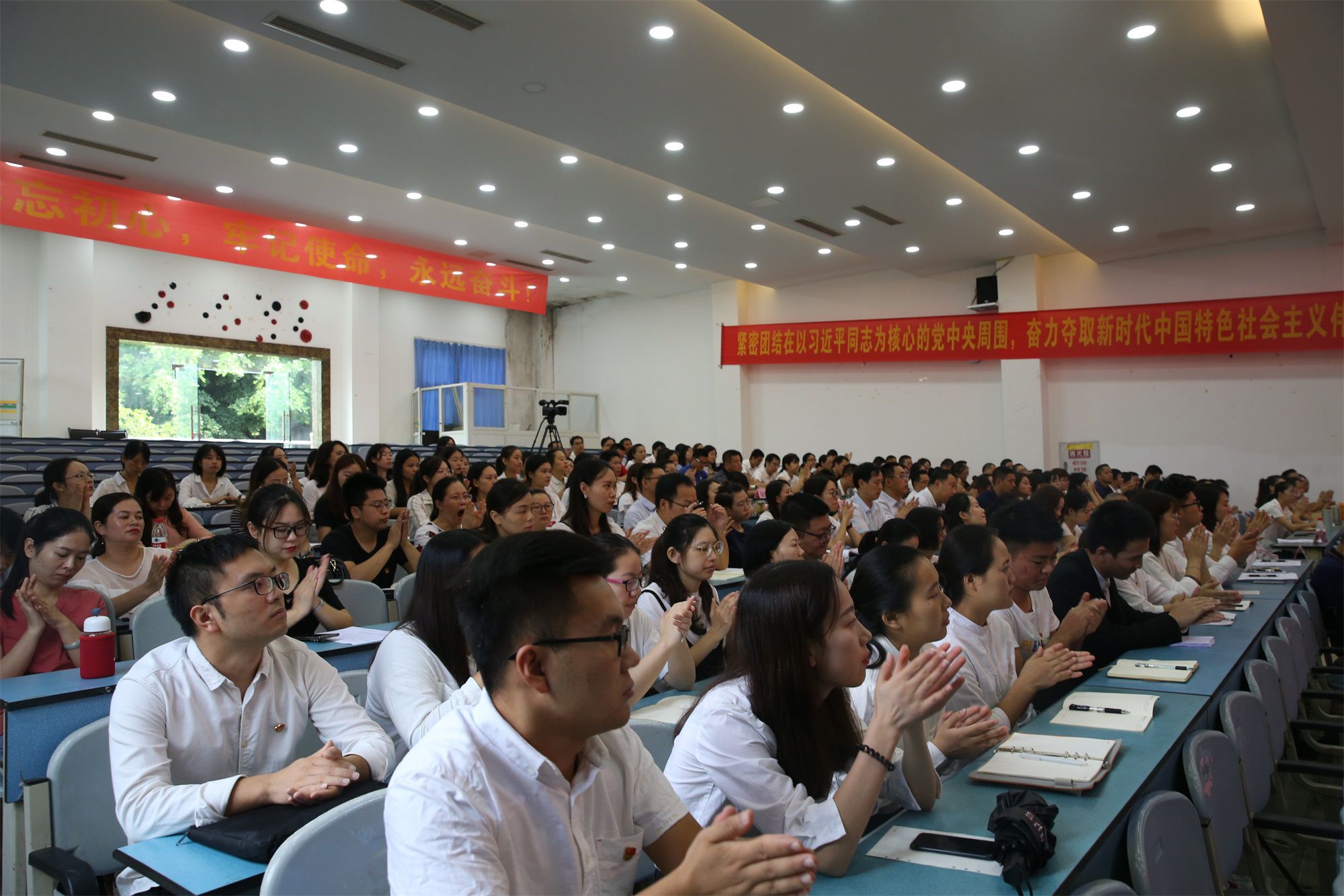 老虎机游戏下载